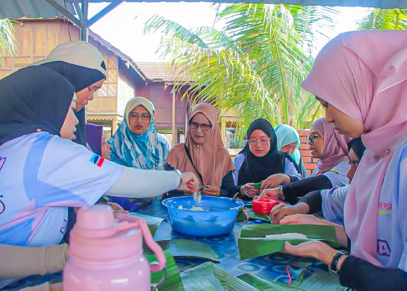 44 PERSIS USM Students Strengthen Community Ties in Pasir Salak